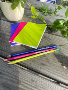 Lot de 50 crayons papier colorés